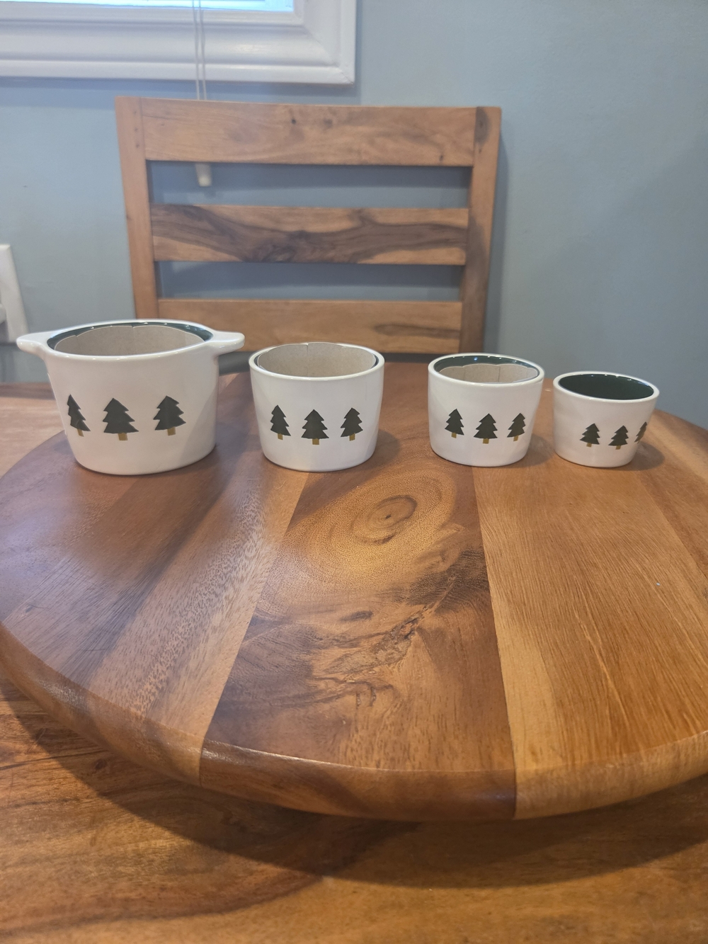 Rae Dunn Measuring Cups with Green Interior
